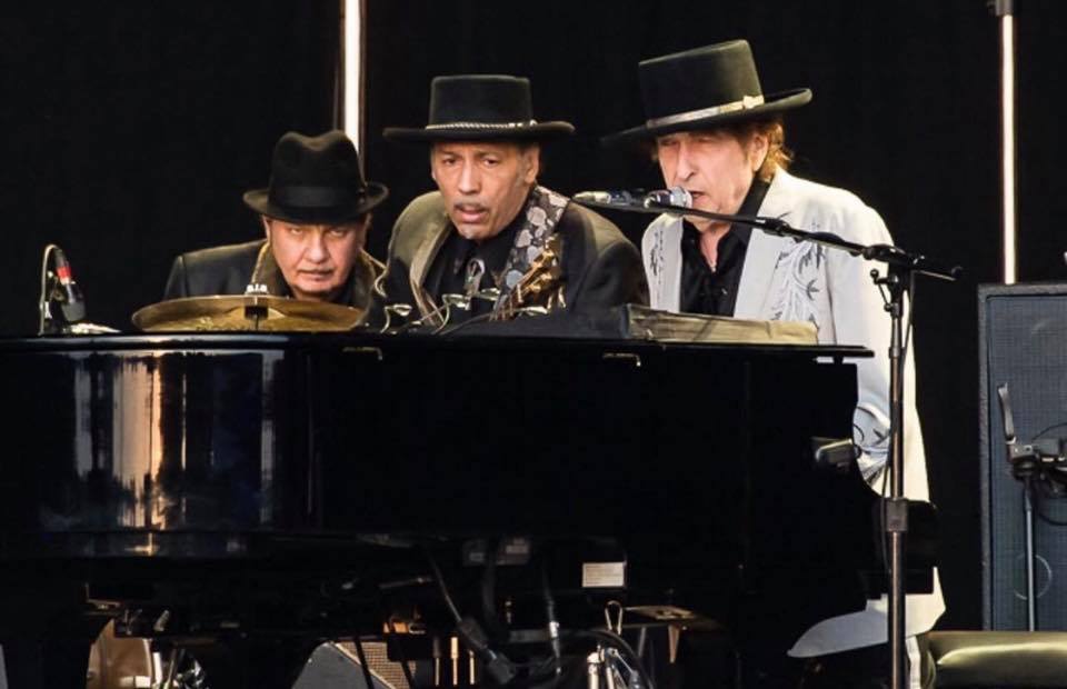 George Receli, Tony Garnier, Bob Dylan.